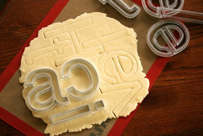 tHlaceiv Helvetica Cookies